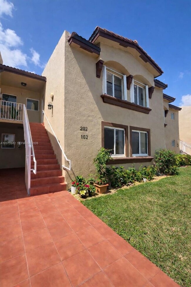 Photo - 15761 SW 137th Ave Unidad 202