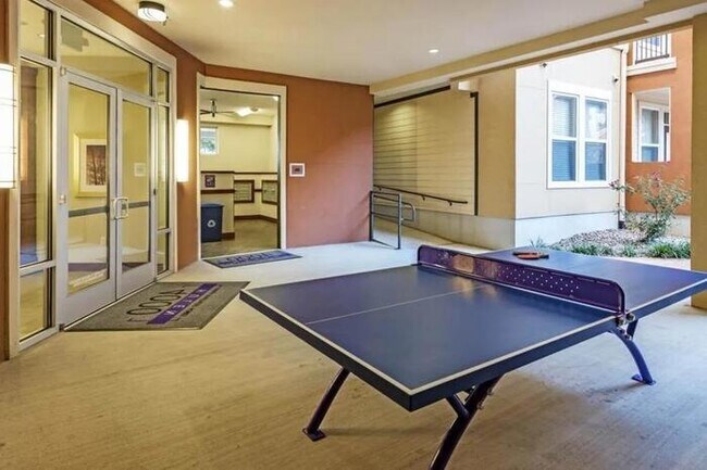 Photo - 4000 Hulen Pl Unidad b4