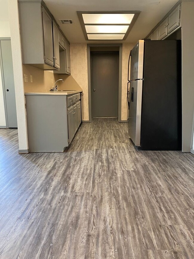 Photo - Charming Updated Condo in West Norman