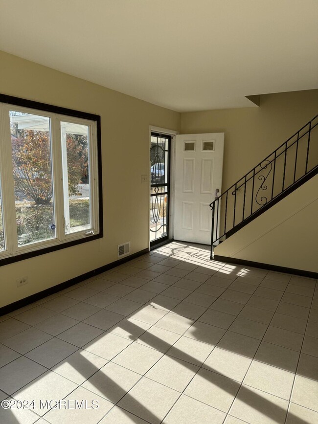 Photo - 2103 Rutherford Ave