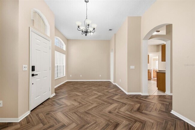 Photo - 4 Red Oak Pl