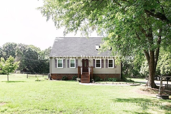 Photo - 101 Woodruff Cir House