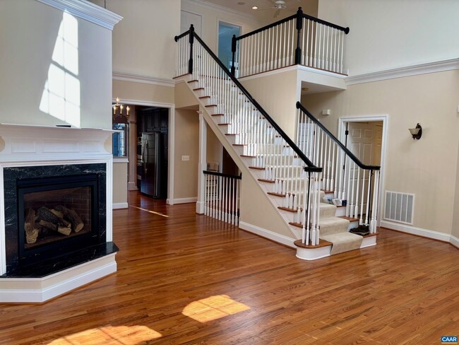 Photo - 643 Eight Woods Ln