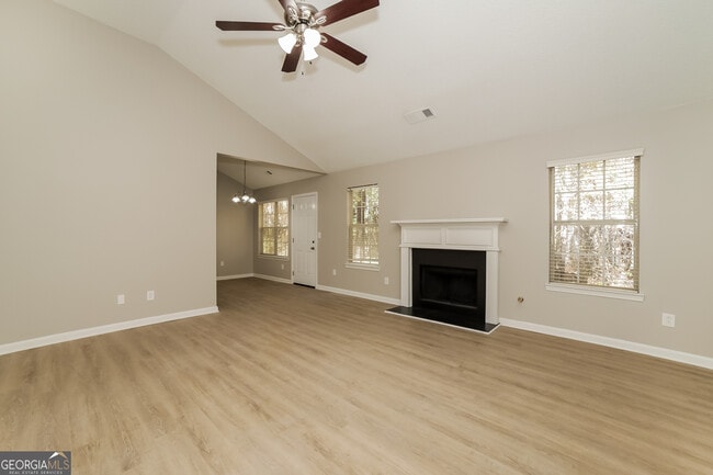 Photo - 320 Buffington Dr