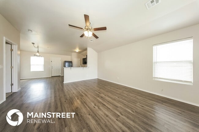 Photo - 5632 Dunlin Rd