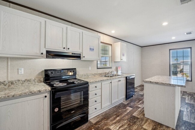 Photo - 603 63rd Ave W