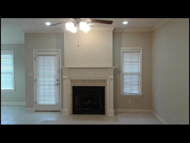 Photo - 31 Congressional Dr