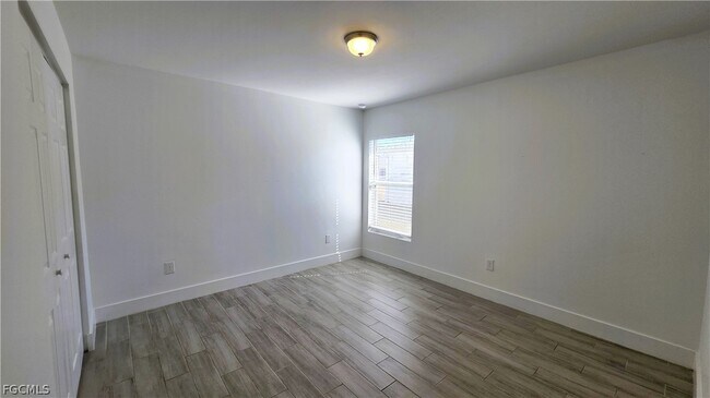 Photo - 2909 SW Santa Barbara Pl