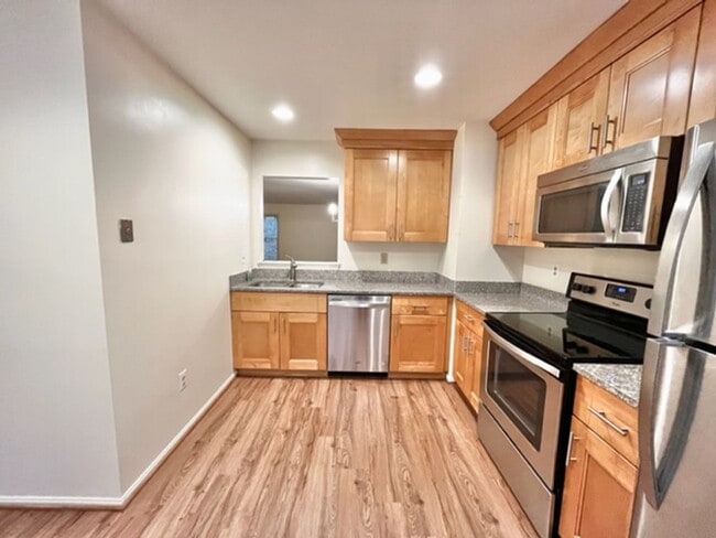 Photo - 17120 Briardale Rd