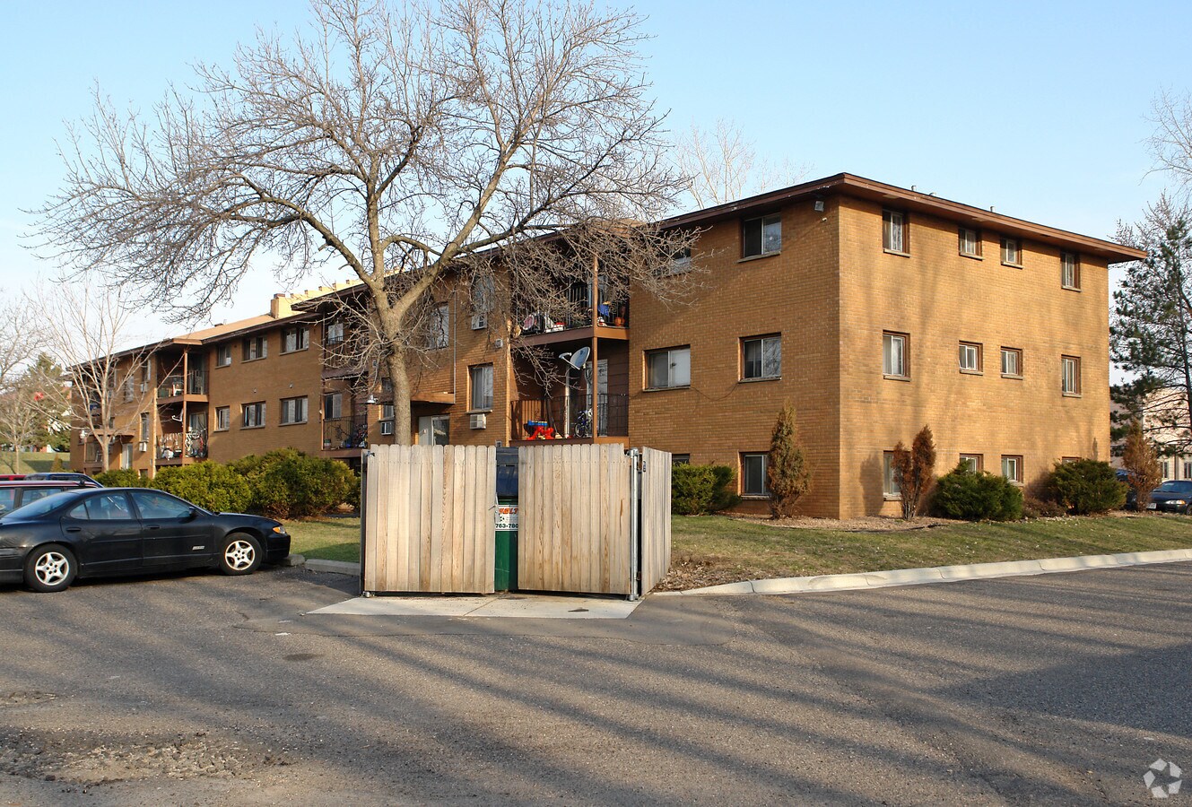 Photo - Lake Jones Apartments
