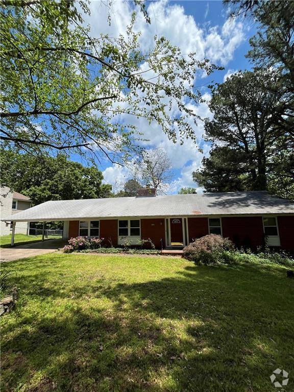 Building Photo - 2260 N Briarwood Ln Rental