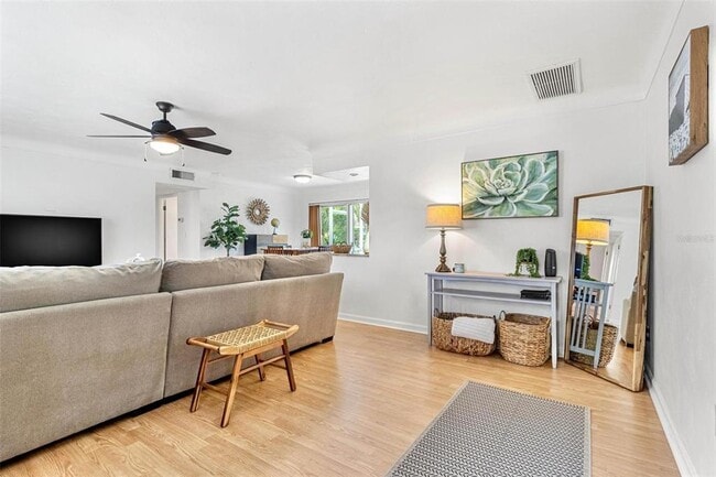 Photo - 6190 36th Ave N