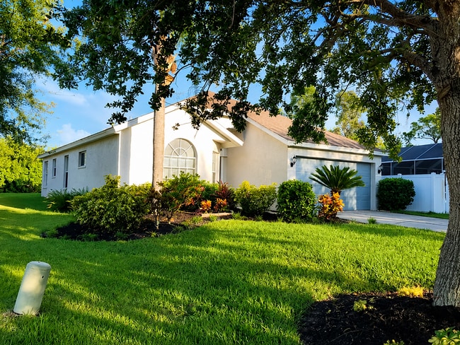 Photo - 838 Addison Dr NE