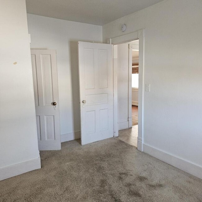 Photo - 208 W 3rd Ave