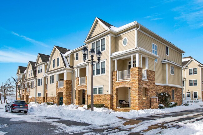 Photo - 3 Langtry Ter