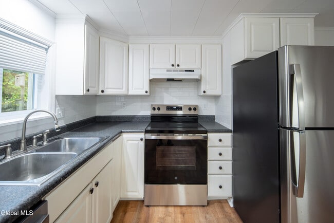 Photo - 37 Undine St