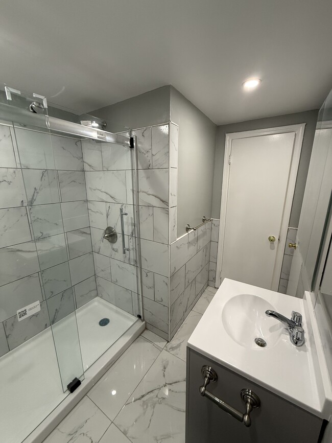 Photo - 214 Columbia St Unit 2nd Floor