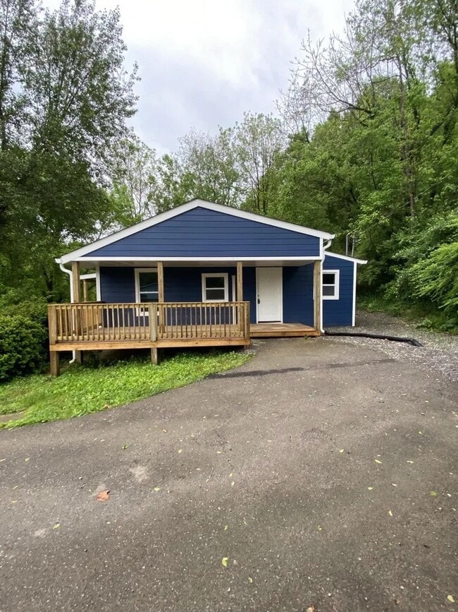 Photo - 604 Lester Rd