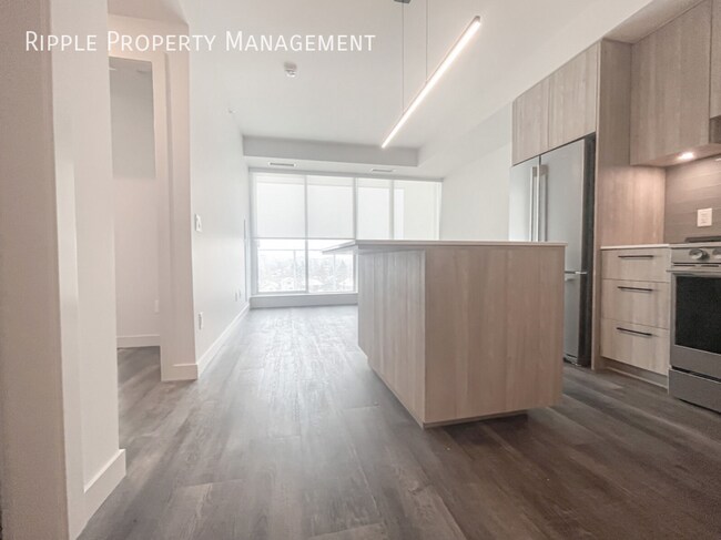 Photo - 1 BED+ DEN/ 1 BATH APARTMENT IN THE COMMUNITY OF HILLHURST