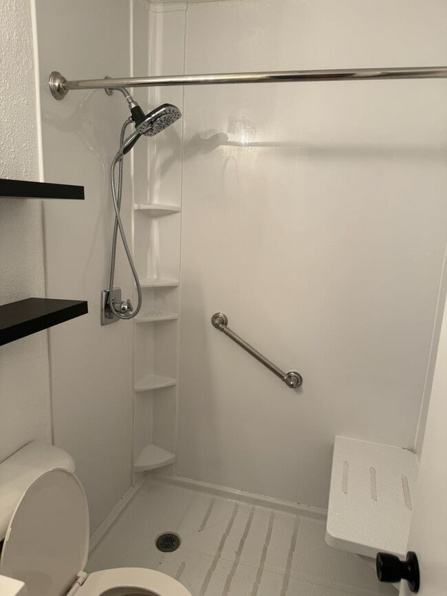 Photo - 3 Bedroom 1 Bathroom single family home