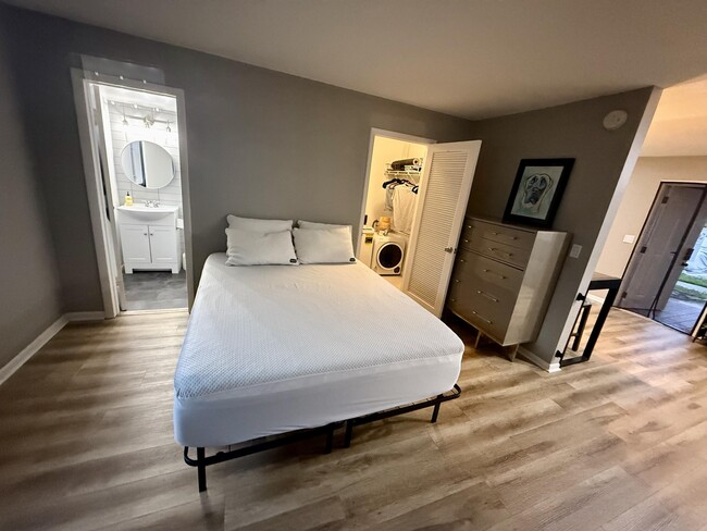 Photo - 1204 S Lake Dr Unit 3