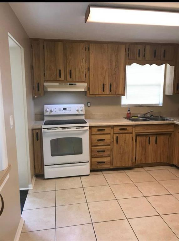 Photo - 224 Colomba Rd