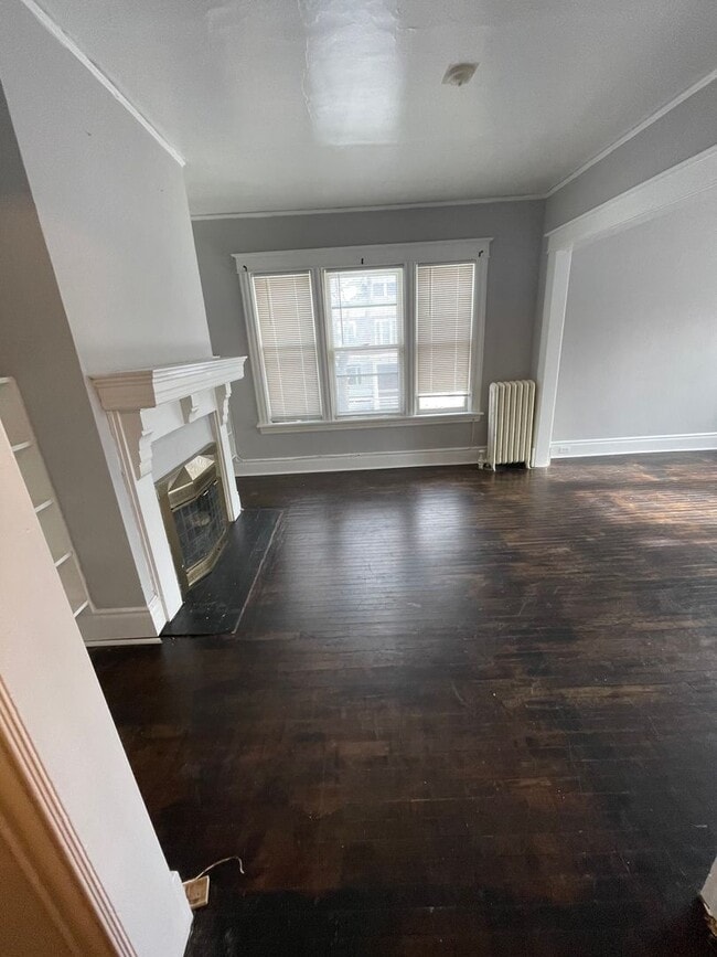 Building Photo - 6 McFarlan Ave Unit 6 McFarlan Ave 2nd Floor Amsterdam NY12010