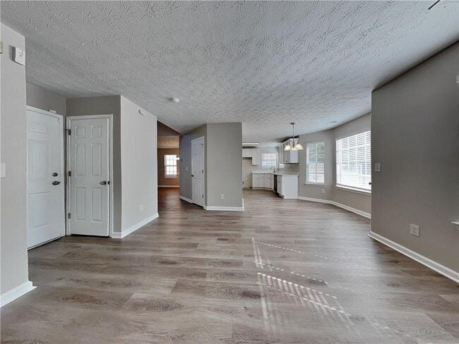 Photo - 364 Nunnally Dr