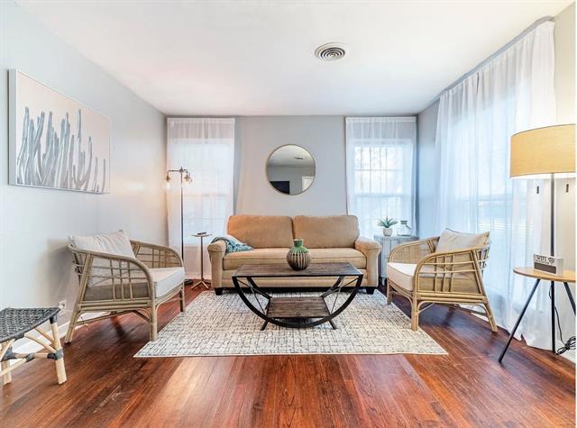 Photo - 1201 W Alan Ave