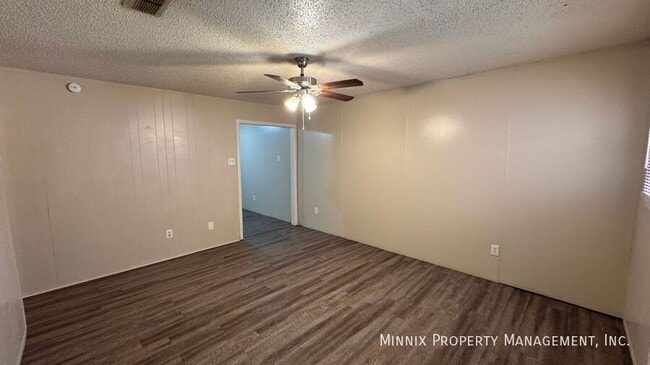 Photo - 5210 38th St