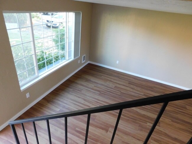 Photo - Lakeside Manor Townhomes