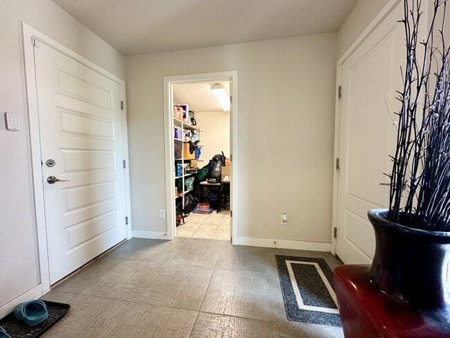 Photo - 11235 Colony Row