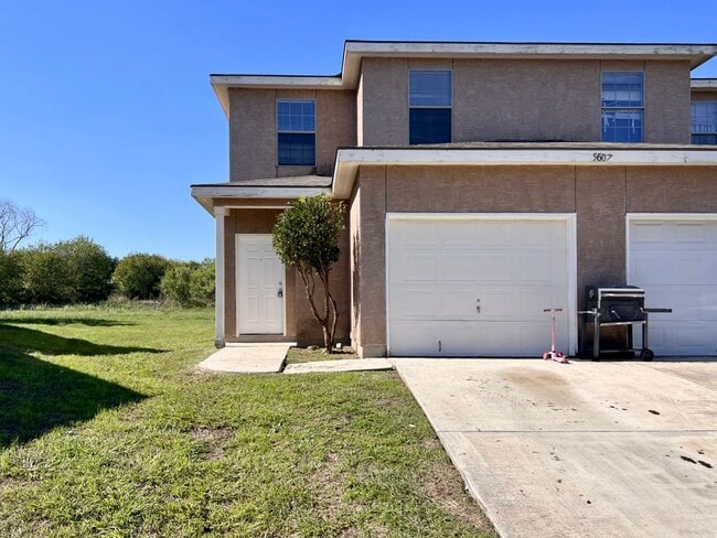 Photo - Townhouse in Woodlake Golf Vista!