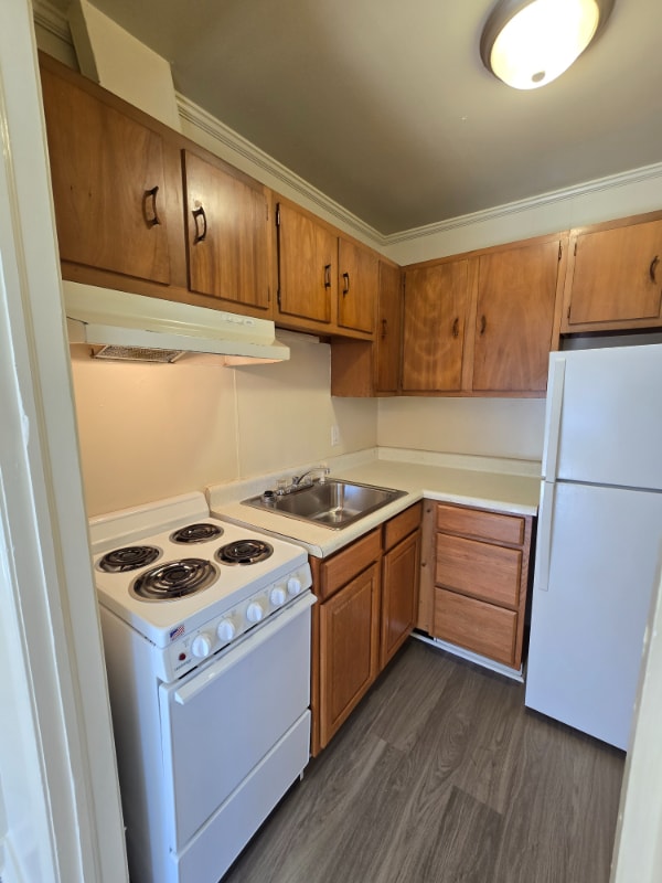 6100 Strathmore Rd Unit 22