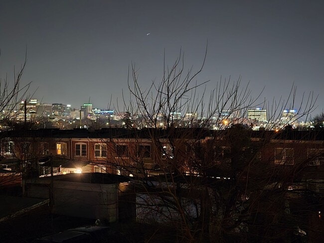 Photo - 3 bedroom, 1 bath charming townhome in Wilmington