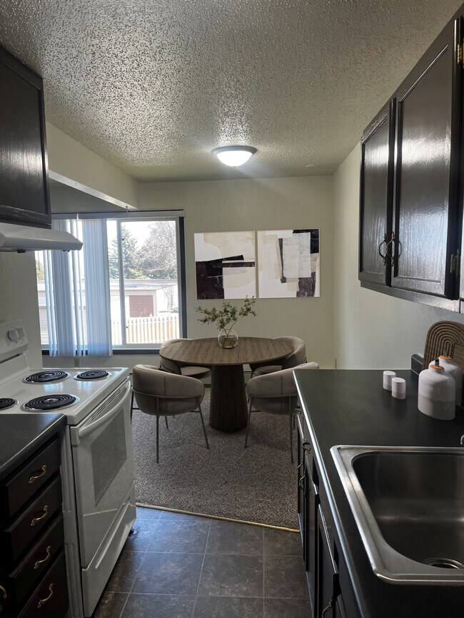 Parkwood Apartments