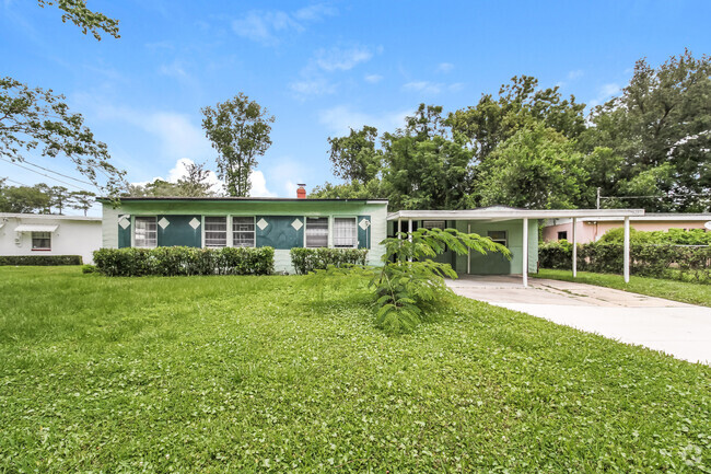 Building Photo - 1923 Forest Hills Rd Rental