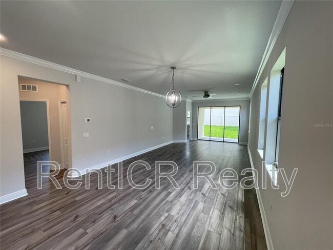 Photo - 1437 N River Cir