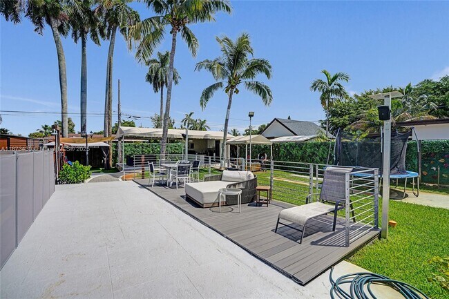 Photo - 221 NW 145th St