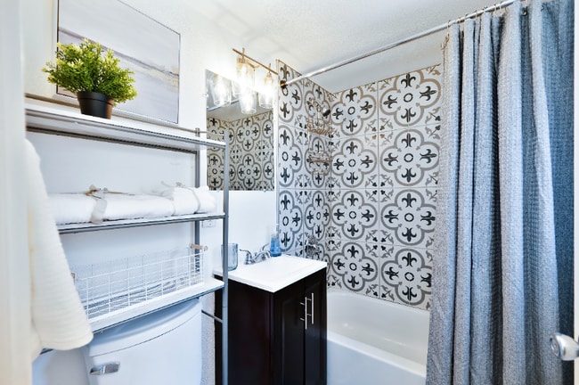 Photo - 210A Marshall Ave