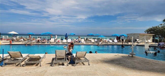 Photo - 19201 Collins Ave Unit 1028