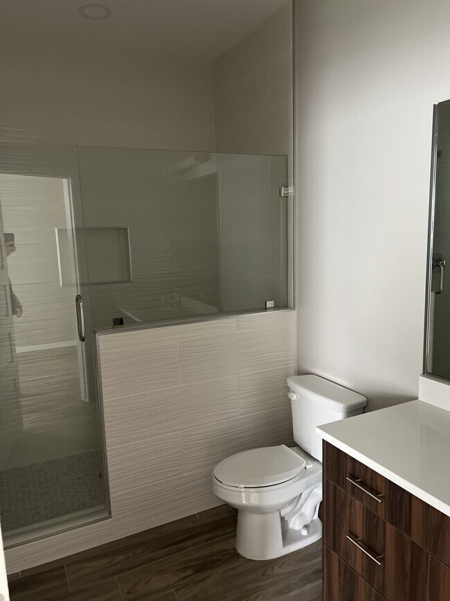 Photo - 84 E La Vista Ave Unidad 4