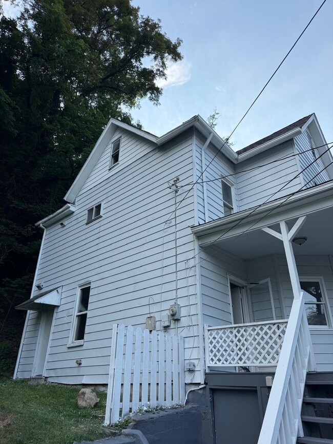 Photo - 18 Morningside Ave