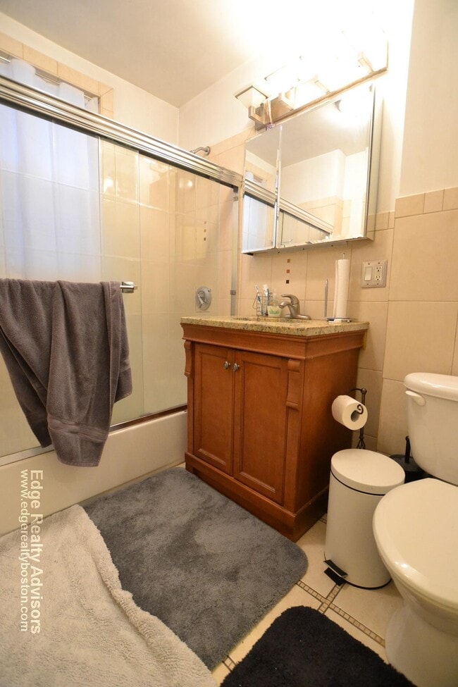 Photo - 16 Montfern Ave Unit 2