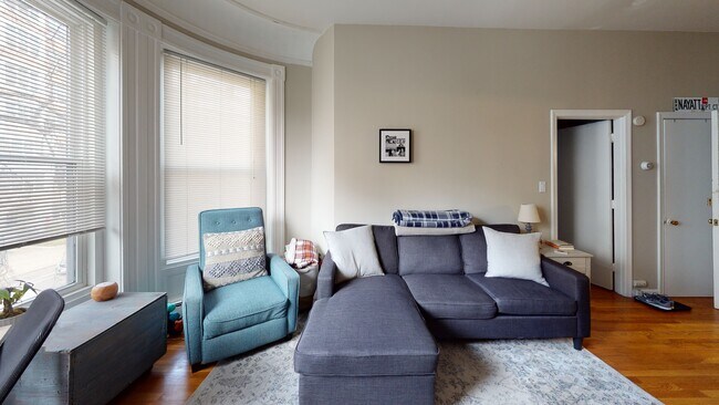 Photo - 511 Beacon St Unidad 9