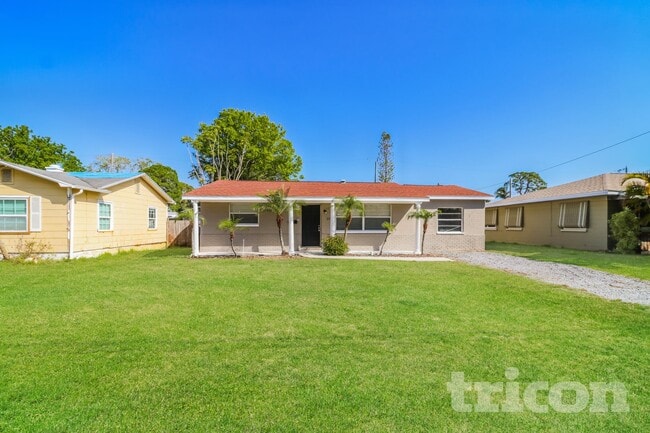 Building Photo - 201 85th Ave N