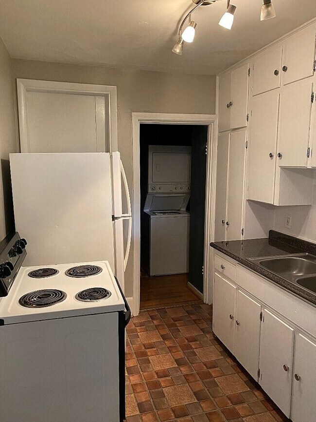 Photo - 306 Fulton St