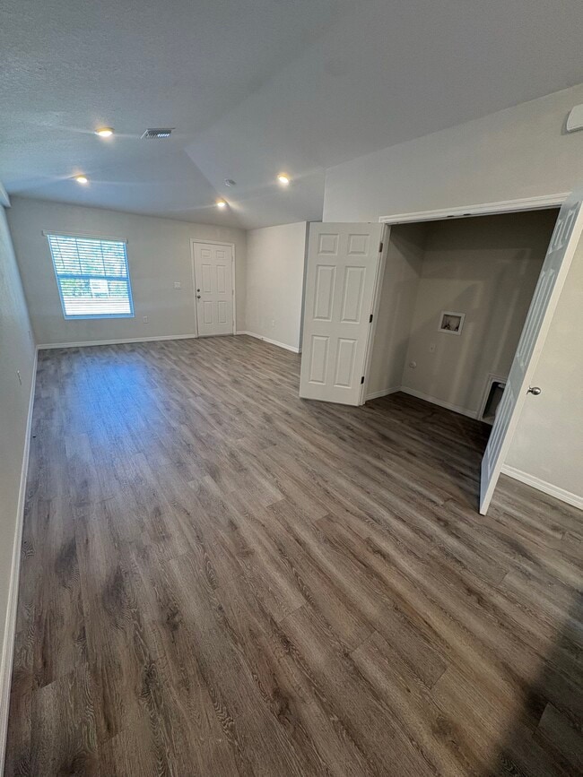 Photo - 12007 Henley Ave