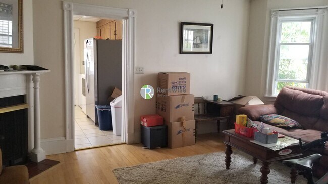 26 Mapleton St Unit 1