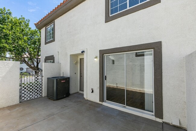Photo - Coming Soon!! 3 Bedroom 2.5 Bathroom Townh...